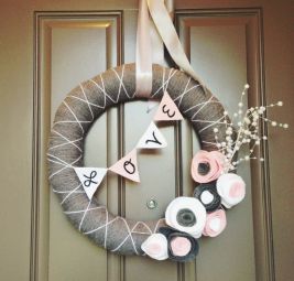 Beautiful Valentines Day Wreath Decor Ideas 10