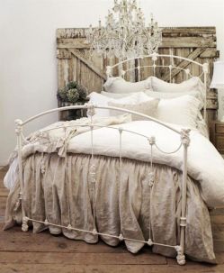 Cute Shabby Chic Home Decoration Ideas That You Can Try 13